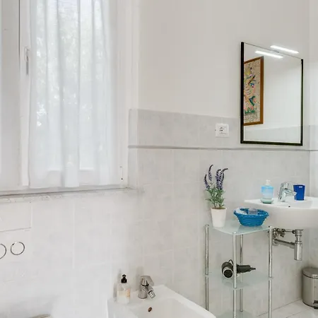 Apartamento Guesthost - Migliarina Con Terrazzo La Spezia
