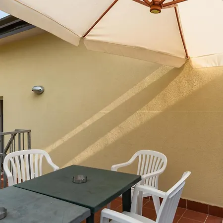 Migliarina Con Terrazzo Appartement La Spezia